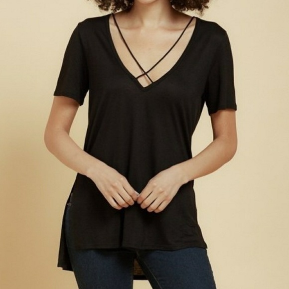 🆕🌿CRISS CROSS TOP🌿 - Picture 1 of 2